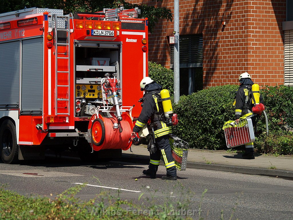 Brand Koeln Porz Eil Frankfurterstr P672.JPG